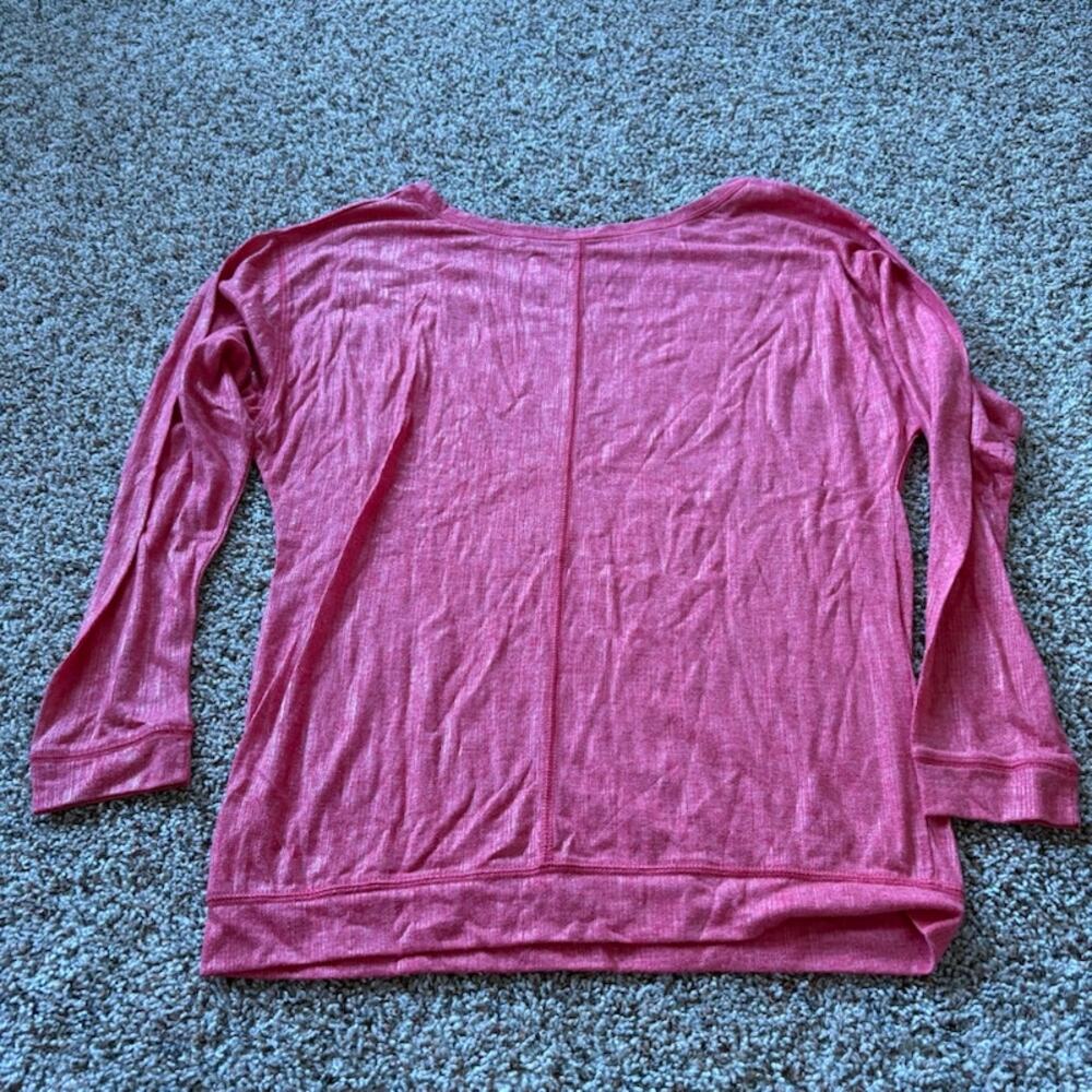 Adidas Chicago Bulls Long Sleeve Womens Tshirt sz S Red NBA - Picture 6 of 6